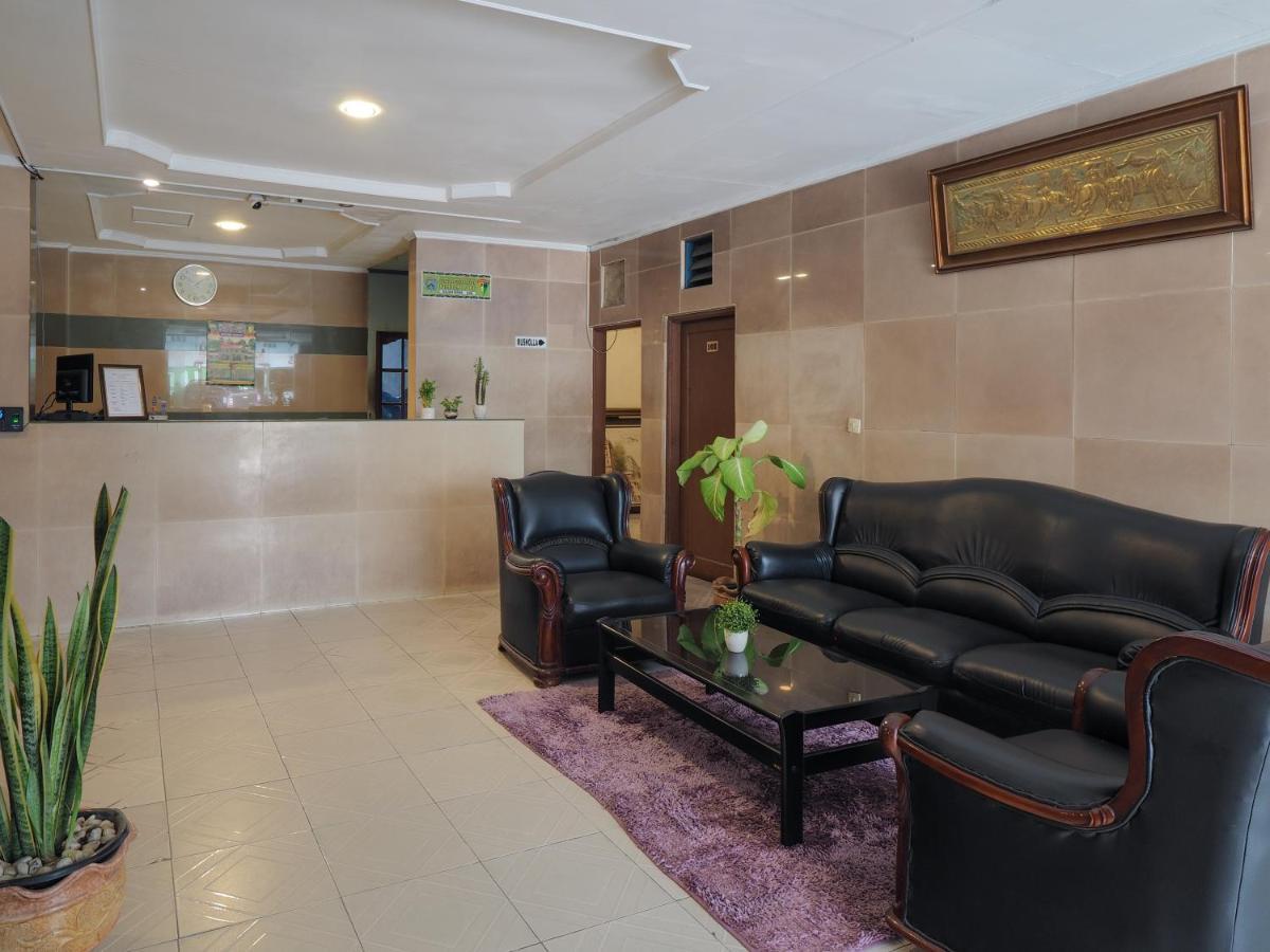 New Gentala Hotel Medan Exteriör bild