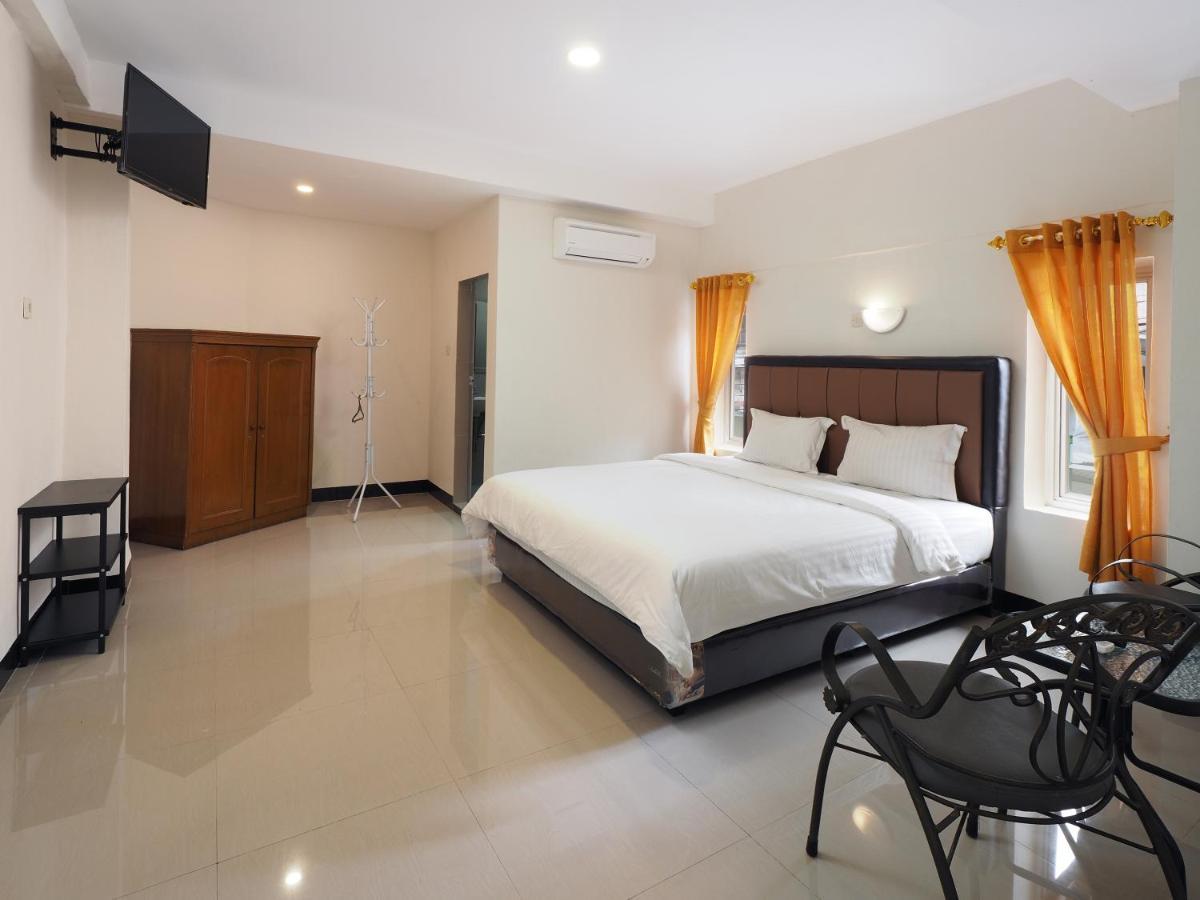 New Gentala Hotel Medan Exteriör bild