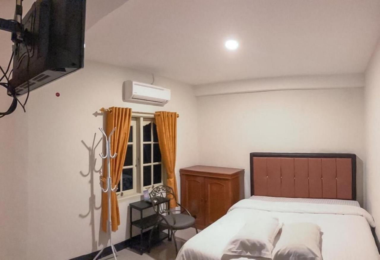 New Gentala Hotel Medan Exteriör bild